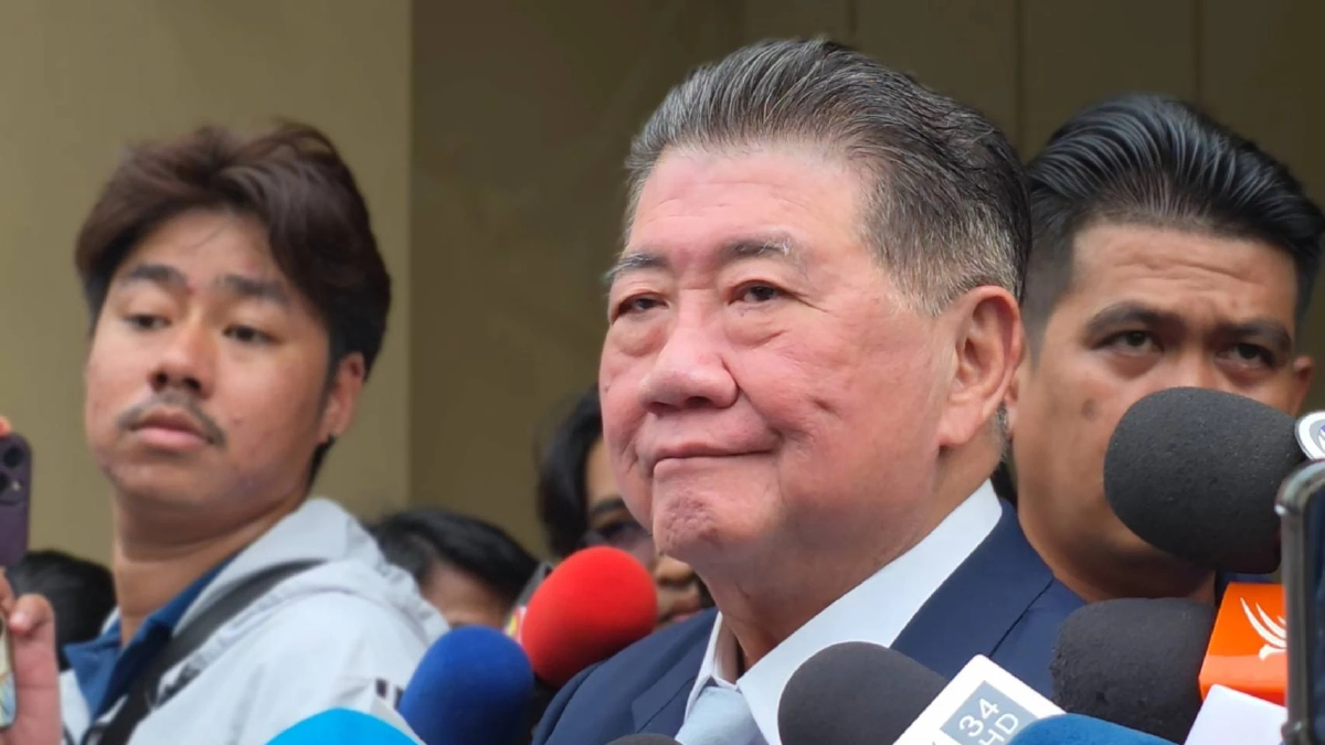 'ภูมิธรรม' ไม่ห่วง 'จักรภพ' ซ้ำรอย'พิชิต' หลังชื่อโผล่โทรโข่งรัฐบาล