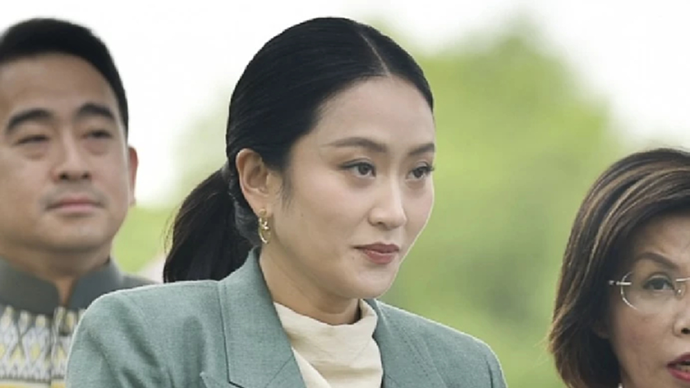 ‘แพทองธาร’ ไม่แถลงหลัง ‘ครม.’ เหมือนปกติ เดินปรี่ขึ้นตึกไทยฯ ทันที