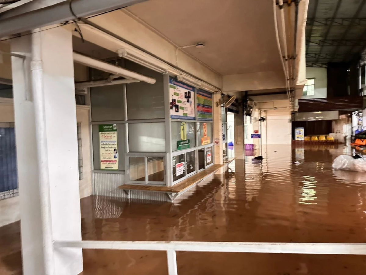 น้ำท่วมน่าน รพ.น่าน ให้บริการ 2 ตึก อัตรากำลังลดลงเหลือ 40 %