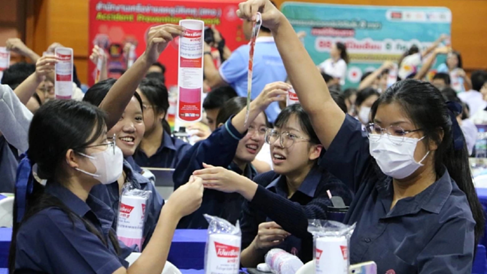 8 รร. นำร่อง! 'โป๊ยเซียน' จับมือภาคี สร้างวินัยจราจรสุดปัง