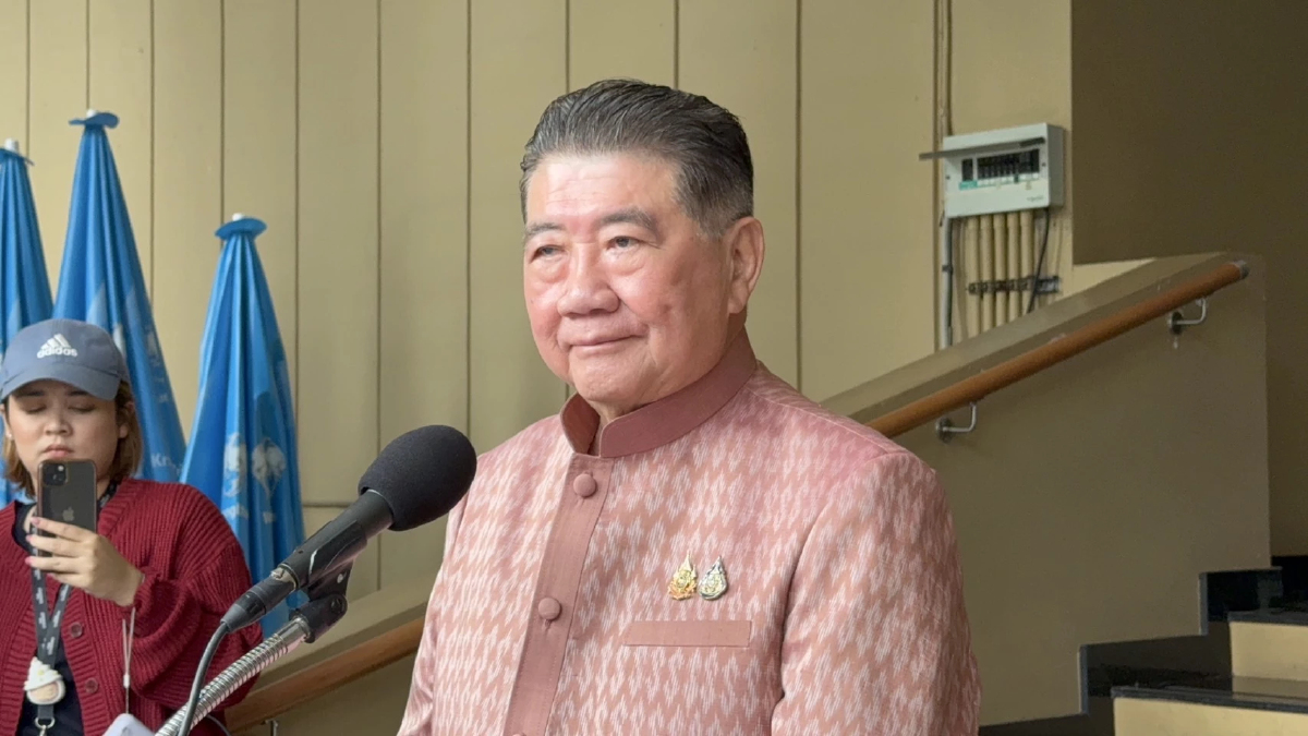 ‘ภูมิธรรม’ ไม่ร่วมประชุม ครม. โยนถาม 'นายกฯ' เว้นว่าง รมว.กห. ไว้ทำไม