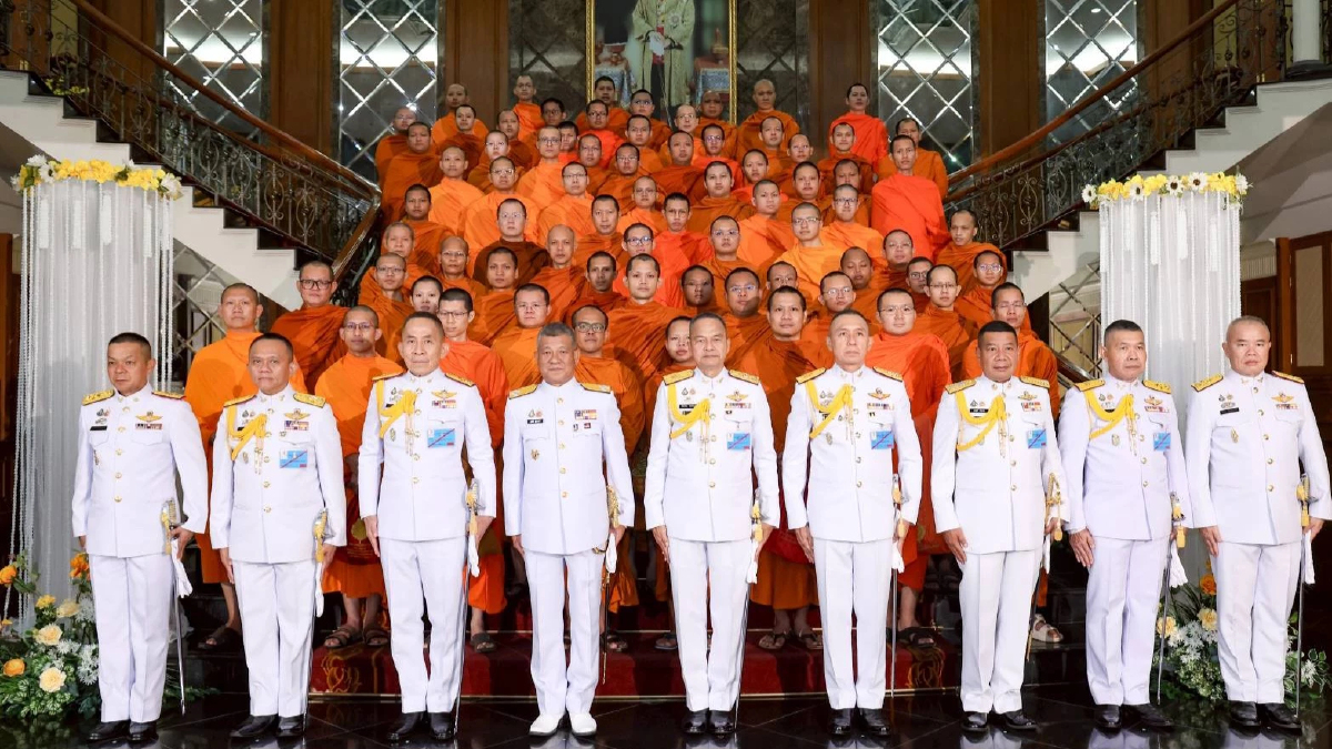 ปลัดกลาโหม ถวายทุนแด่พระภิกษุสามเณรเปรียญธรรม 9 ประโยค ปี4