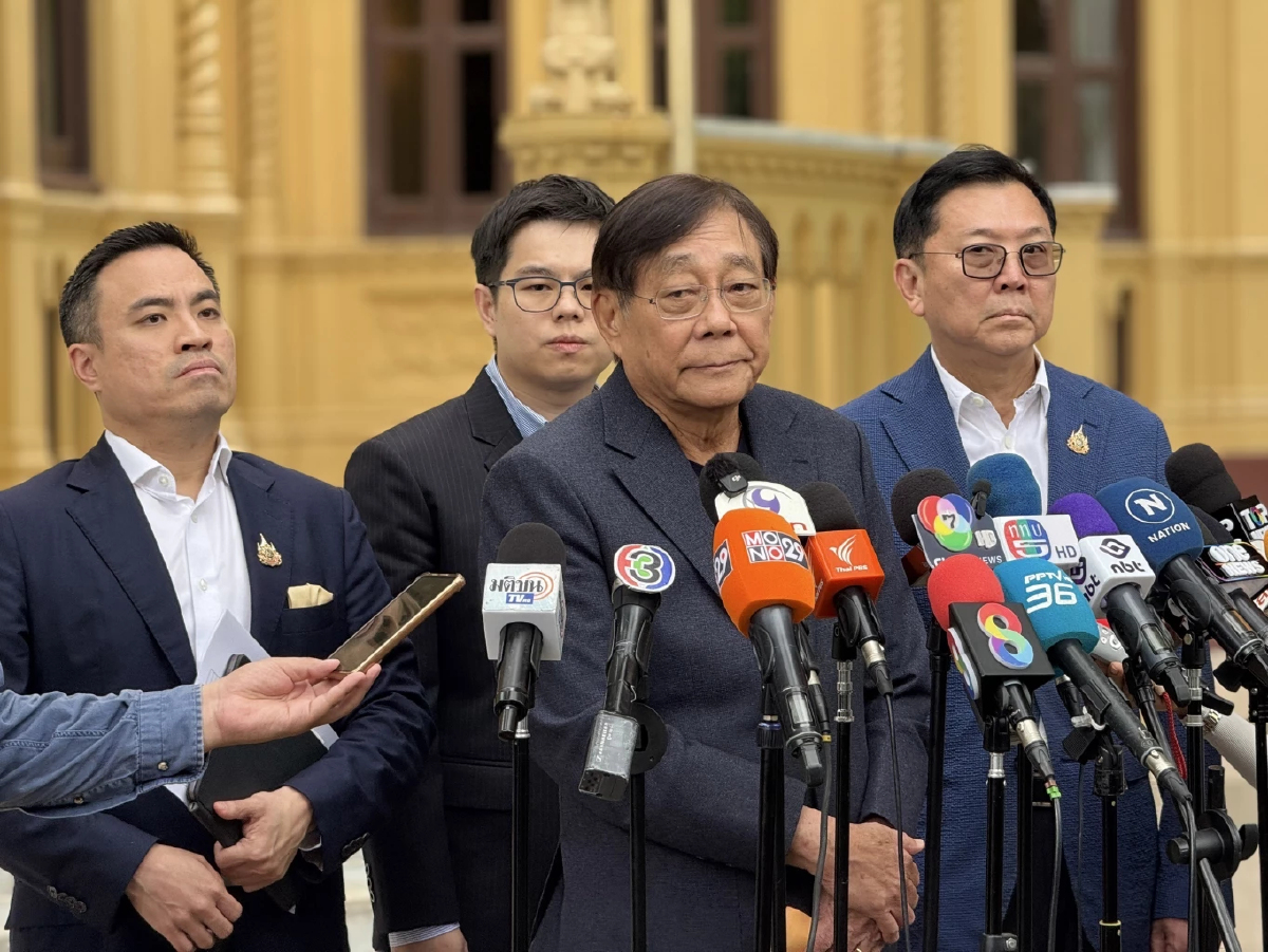 เปิดบ้านพิษณุโลก ‘ทักษิณ-พิชัย' รับมือภาษีทรัมป์ เร่งสรุปเยียวยา ยื่นข้อเสนอสหรัฐเพิ่ม