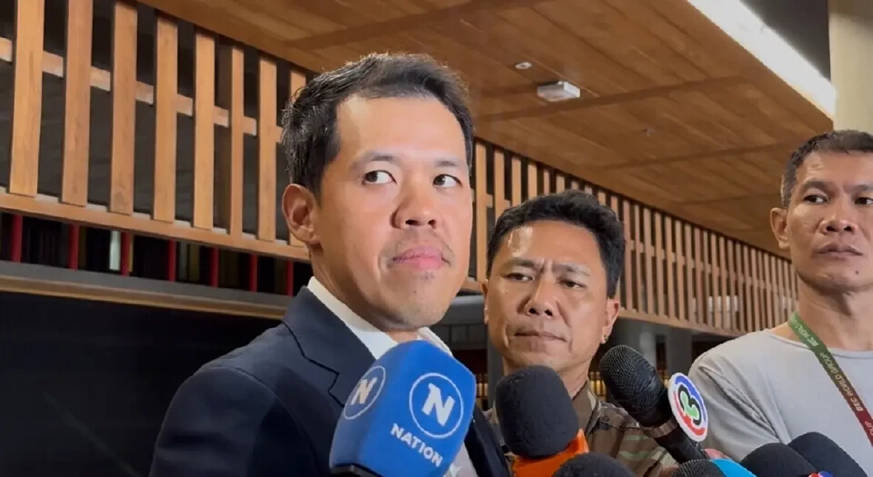 ปชน.ลุยยื่นญัตติด่วนถก 'ภาษีทรัมป์' หวั่นปะทะชายแดนกระทบเจรจา
