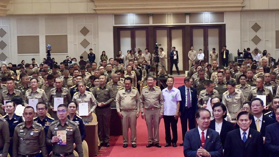 ‘มท.1’ สั่ง ‘ผู้ว่าฯ’ กวาดล้างยาเสพติด ขู่ ใครไม่สนองนโยบายเจอดี