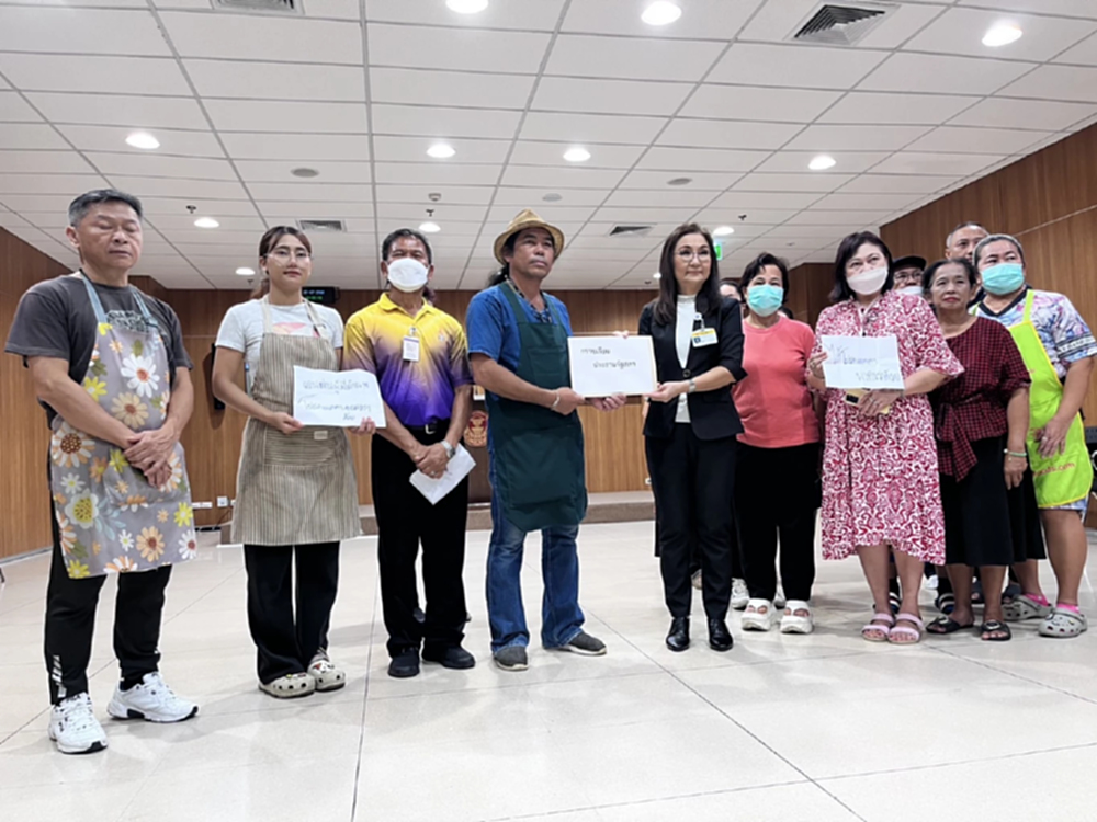 'ผู้ค้ารัฐสภา' ร้อง 'สว.' ขอความเป็นธรรม หลังถูกเลิกสัญญาฟ้าผ่า