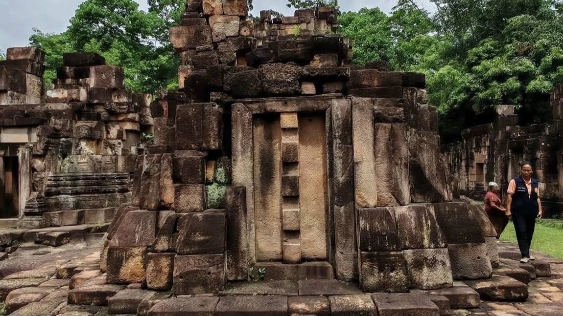 'มทภ.2' ชวนเที่ยว 3ปราสาท ช็อปสินค้า กระตุ้นเศรษฐกิจชายแดน