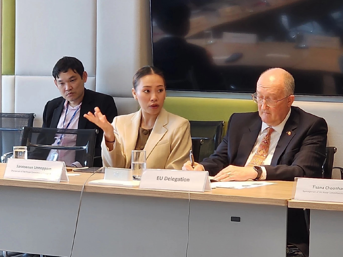 'กมธ.ต่างประเทศ' พบทูตอังกฤษ-ยุโรป แจงข้อเท็จจริง ไทย-กัมพูชา