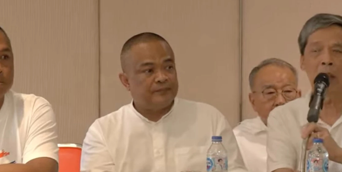 'คณะรวมพลังแผ่นดิน' มอบ คปท. ไล่ 'แพทองธาร' รอเคลื่อนใหญ่ ส.ค.นี้