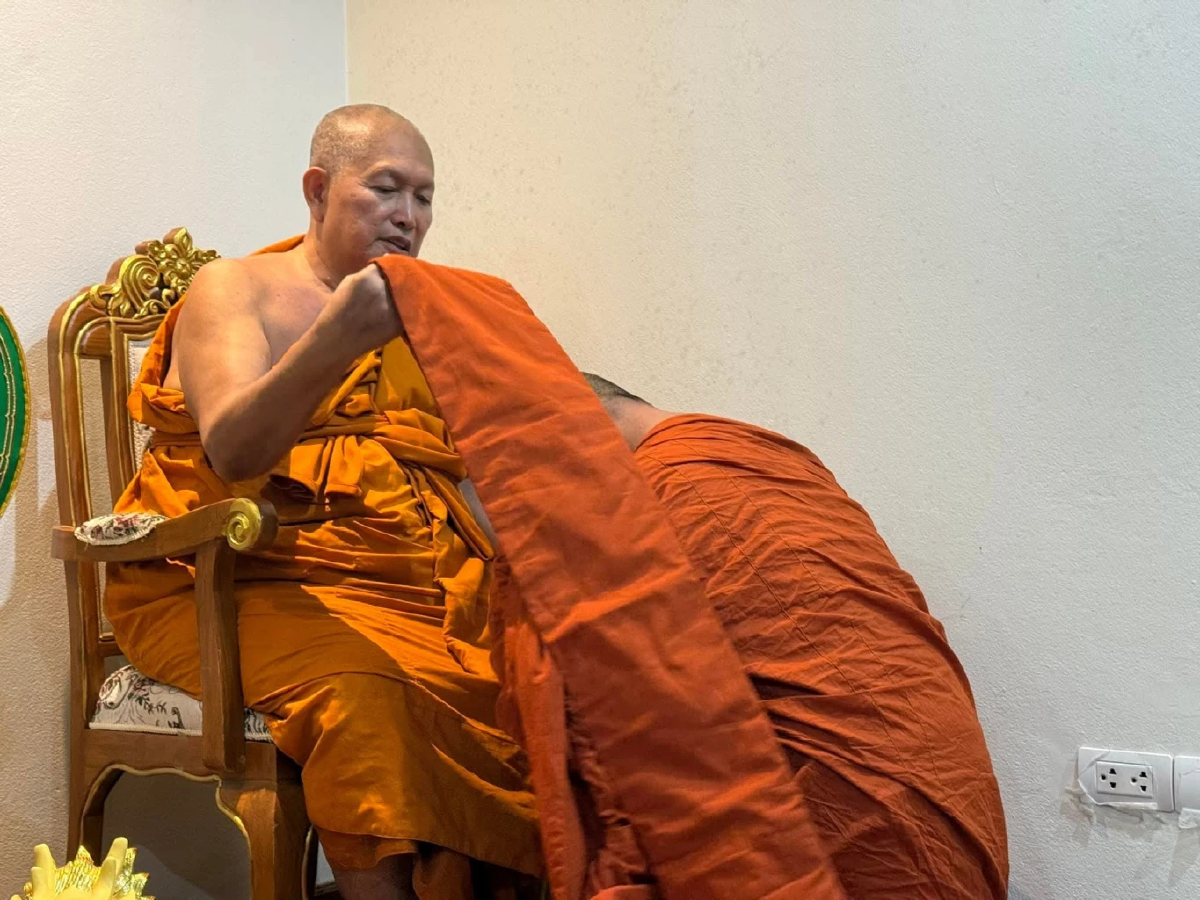 สึก! เจ้าอาวาสวัดใหญ่จอมปราสาท เหตุสีกากอล์ฟ ปัดไม่ปาราชิก