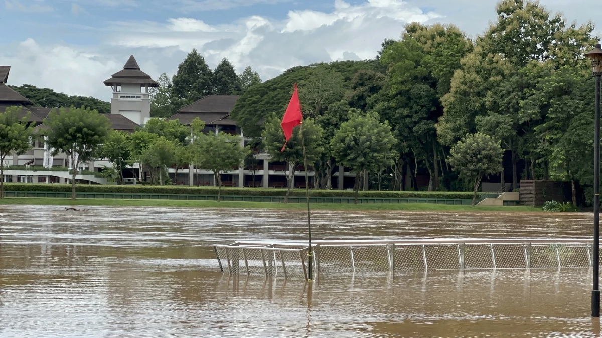 เชียงรายเสี่ยงท่วม! แม่น้ำกกจ่อวิกฤต ชาวบ้านเร่งย้ายสิ่งของ