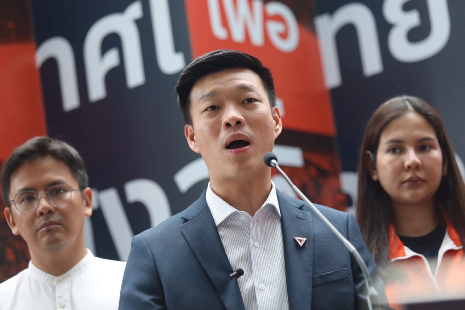 การเมืองไม่มีตัน! 'ณัฐพงษ์' ชี้ทางออกเดียวยุบสภาฯ เลือกตั้งใหม่