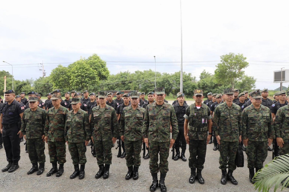 ผบ.ทร. บัญชาการกำลังรบทางน้ำ ด่านไทย-กัมพูชา ฝั่งตะวันออก ปิด100%