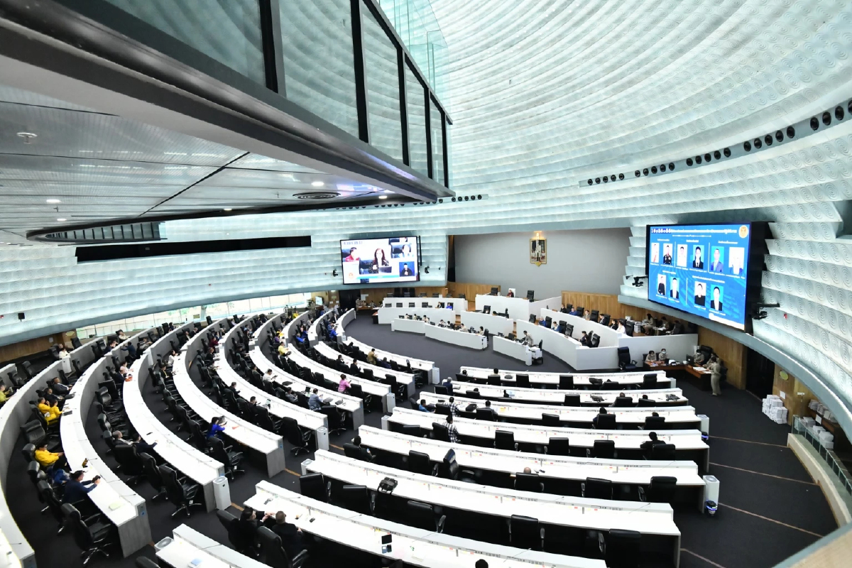 'วุฒิสภา' เลื่อนพิจารณา4ญัตติ ตั้งกมธ.วิสามัญ เหตุโควตาไม่ลงตัว