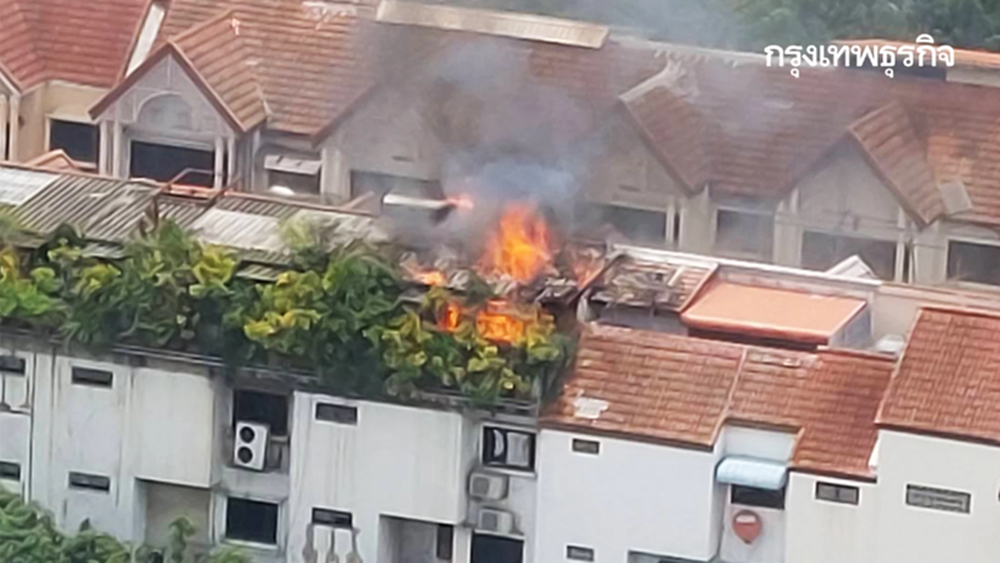 ด่วน ไฟไหม้บ้านประชาชน ย่านประดิพัทธ์ พญาไท กู้ภัยเร่งดับเพลิง