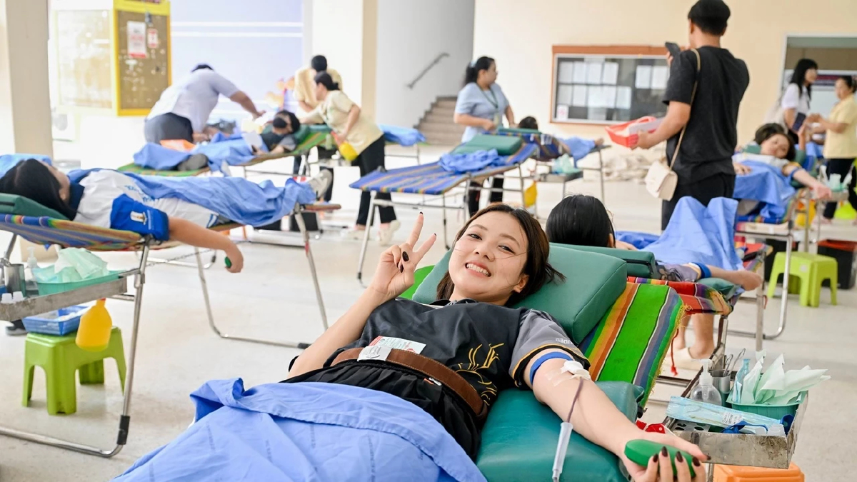 ระดมบริจาคเลือด นิสิตมหาวิทยาลัยดังกว่า 177 คน ร่วมบริจาคโลหิต