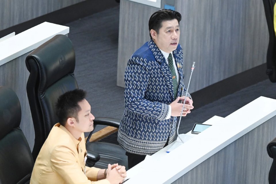 'พิสิษฐ์' ย้ำตั้ง ผช.สว. ไม่มีต่างตอบแทน100% -ไม่เกี่ยว 'ฮั้วสว.'