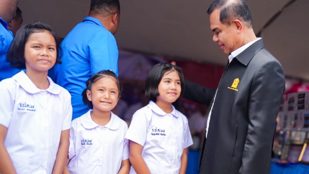 ลงพื้นที่สุราษฎร์ฯ 'รมว.ศธ. - สพฐ.' เคลื่อนนโยบายตอบโจทย์พื้นที่จริง