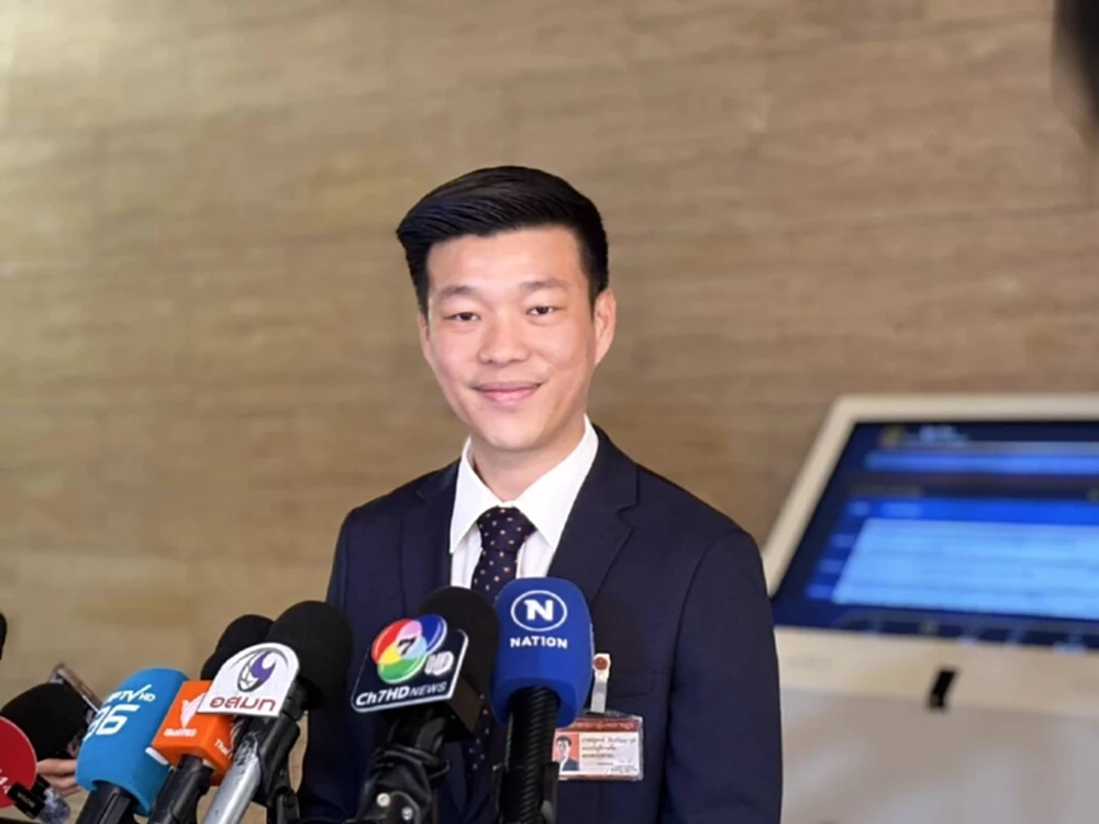 'ณัฐพงษ์' ย้ำจุดยืน ปชน. ปัดเล็งใครเป็นพิเศษ ดันนั่งนายกฯ