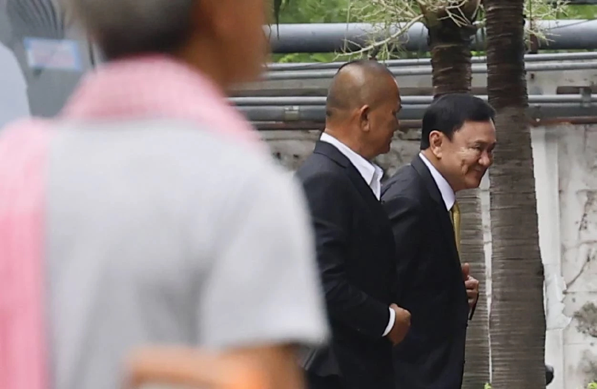 'ทักษิณ' อารมณ์ดี เชื่อได้ความเป็นธรรม 22 ส.ค.พิพากษาคดี 112