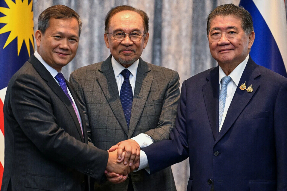 ไทย-กัมพูชา เห็นชอบ หยุดยิง ทันที หลังเที่ยงคืน