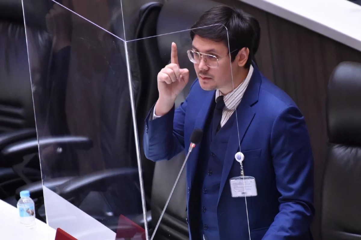 'โรม' เห็นด้วย 'ทักษิณ' การเมืองยังไม่ตัน แต่ทางออกคือยุบสภาฯ