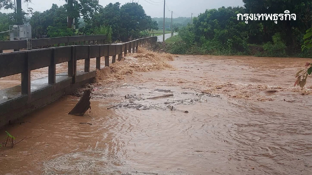 น้ำท่วมน่านอ่วม ฝนตกหนักถล่ม ทุ่งช้าง-เชียงกลาง ปภ. เตือนดินถล่ม