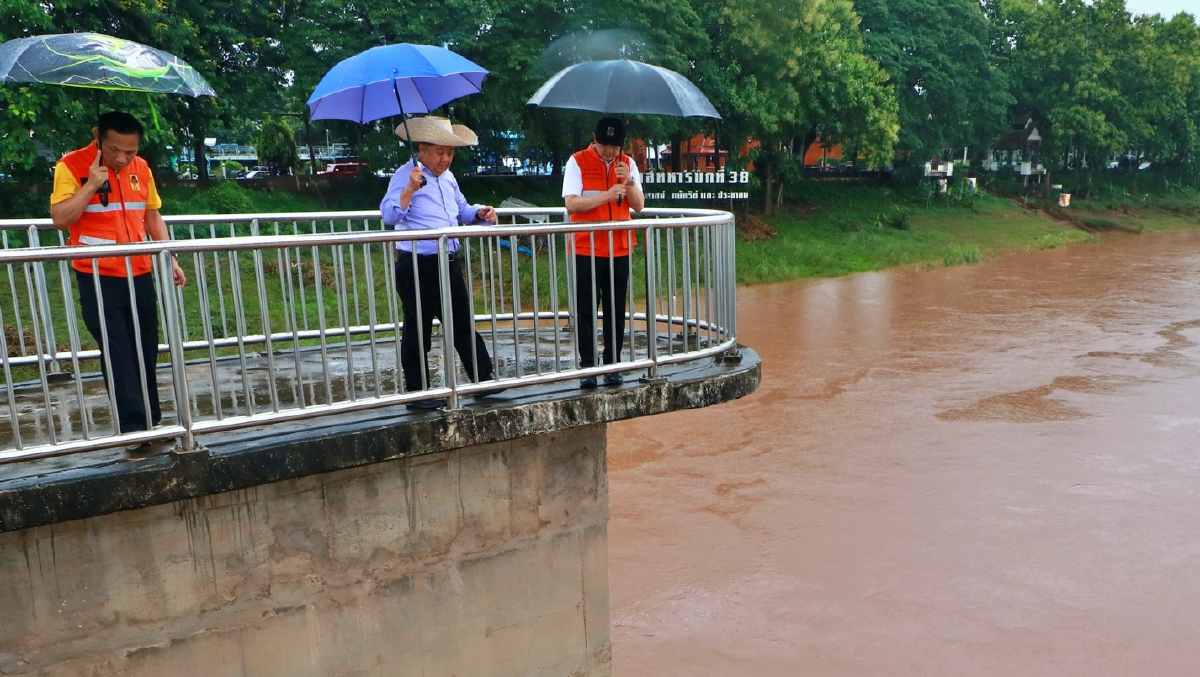 ผู้ว่าฯ น่าน เตือน 11 อำเภอ เตรียมพร้อมอพยพ หนีพายุโซนร้อน 'วิภา'