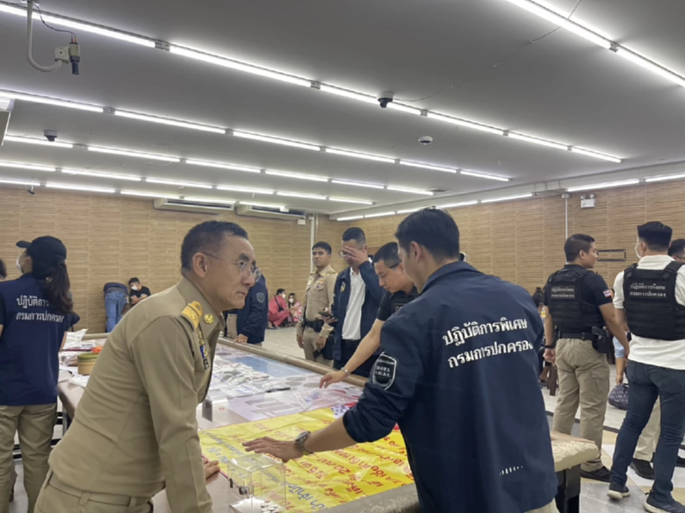 สั่งเด้ง! ผกก.บางเขน พร้อม 4 นายตำรวจพ้นตำแหน่ง เซ่นบ่อนสะพานใหม่