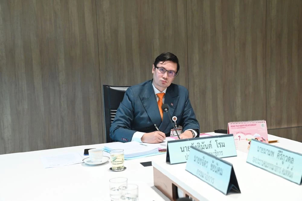 'รังสิมันต์' แนะ 'รัฐบาล' หารือ มาเลย์ หลัง 'กัมพูชา' ละเมิดหยุดยิง