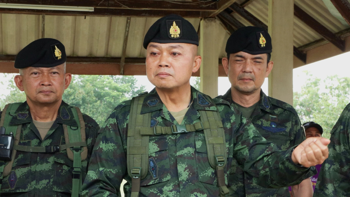 'มทภ.2' อยากได้ 'นายกฯ' ทำเพื่อประเทศชาติ ส่วนทหารพร้อมสนองงาน