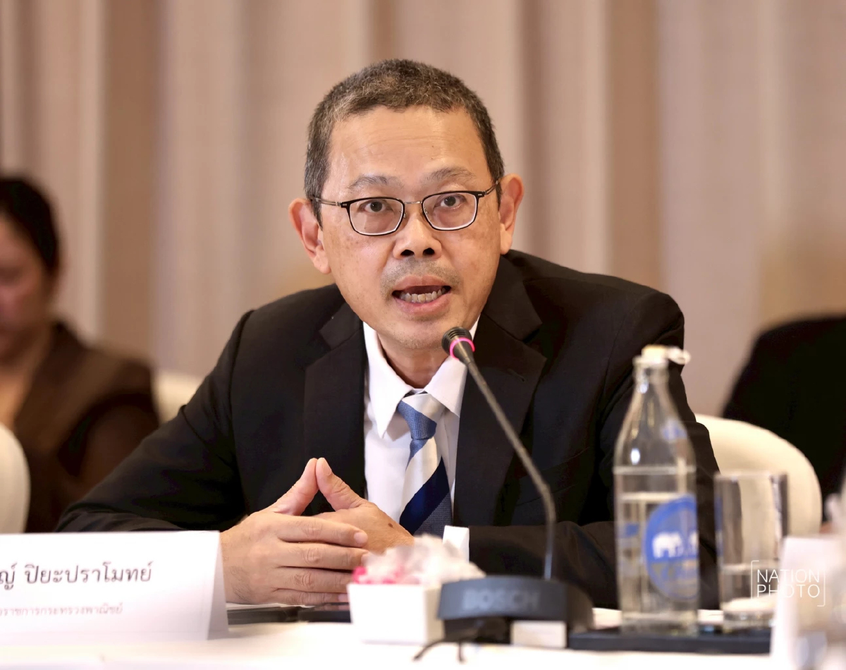 พาณิชย์ เตรียม 3 มาตรการเยียวยาผลกระทบภาษีทรัมป์ พร้อมเร่งเจรจาเอฟทีเอ ยันทีมเจรจาตั้งเป้าได้อัตราภาษีต่ำสุด