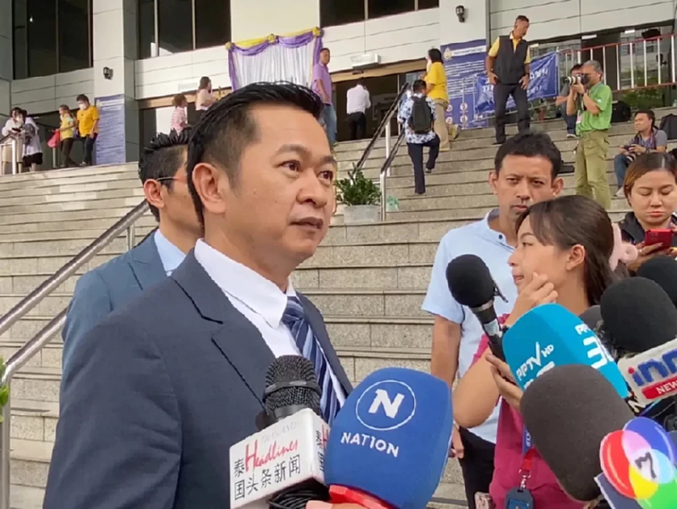 'ทนายวิญญัติ' เชื่อ 'ทักษิณ' สู้คดี ม.112 ถูกทาง ยันจงรักภักดี