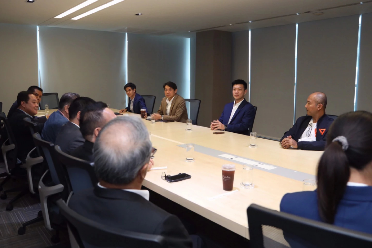 'ภูมิธรรม' เผยคุย ปชน.ราบรื่น ยอมทุกเงื่อนไข ยุบสภาก่อน 4 เดือน