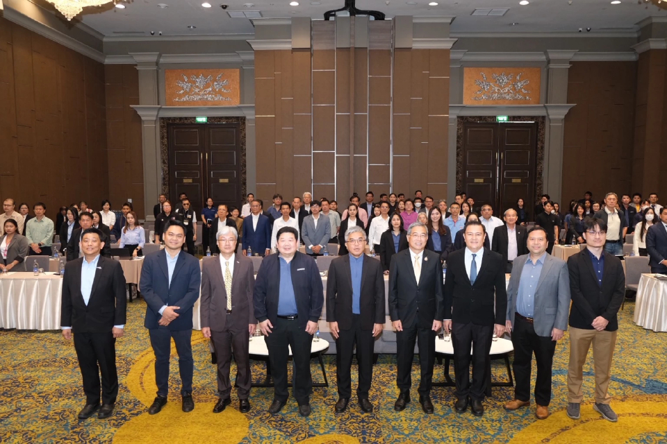 'ดีพร้อม' เร่งยกระดับเสริมศักยภาพ ผู้ประกอบการอุตสาหกรรมยานยนต์ ระบบราง