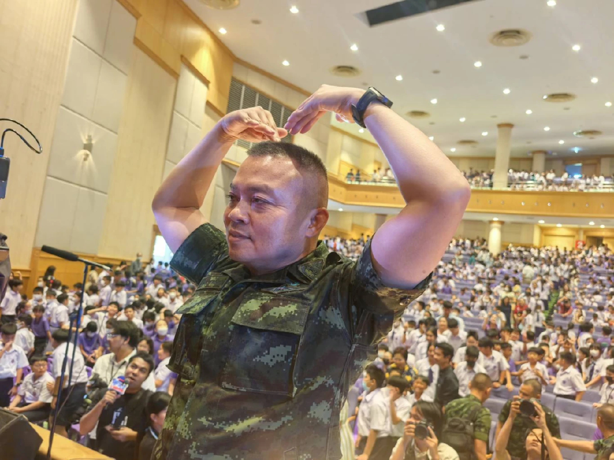 มทภ.2  เล่า วีรกรรมทหารไทย รบ 5 วัน  ยึดแผ่นดินคืน เด็ก ตะโกนใช้ F-16 ไล่ผู้รุกราน