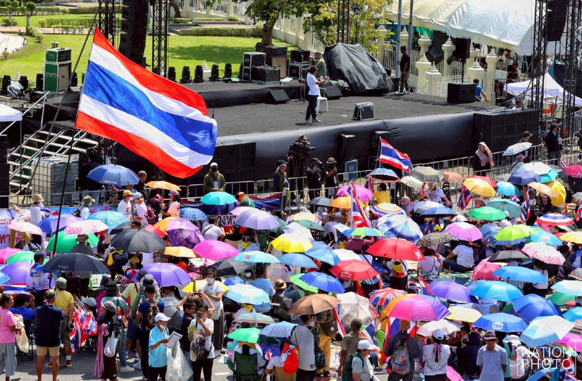 ม็อบส่งใจสู่ชายแดน โชว์พลังมวลชนคนรักชาติ