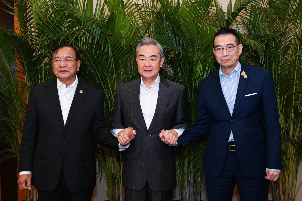 แถลงหารือ 'ไทย กัมพูชา จีน' มาริษจี้เรื่องทุ่นระเบิด 'หวังอี้' เห็นพ้องปัญหาข้อมูลเท็จ