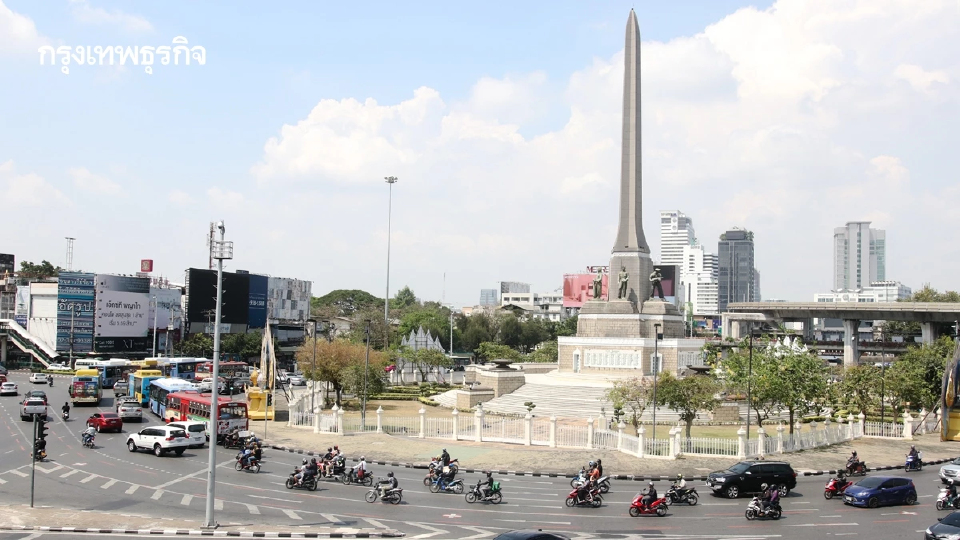 เลี่ยงรถติดกรุงเทพ ม็อบชุมนุมใหญ่ 9 ชม. รอบอนุสาวรีย์ชัยสมรภูมิ