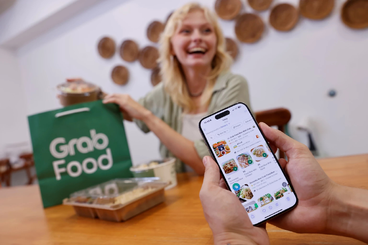 ตลาดดิลิเวอรี่เอ็กซ์แพตโต แกร็บเปิดสถิติต่างชาติสั่ง ‘ข้าวผัด‘ 627,000 จาน ‘ข้าวมันไก่‘ 326,000 จานต่อปี