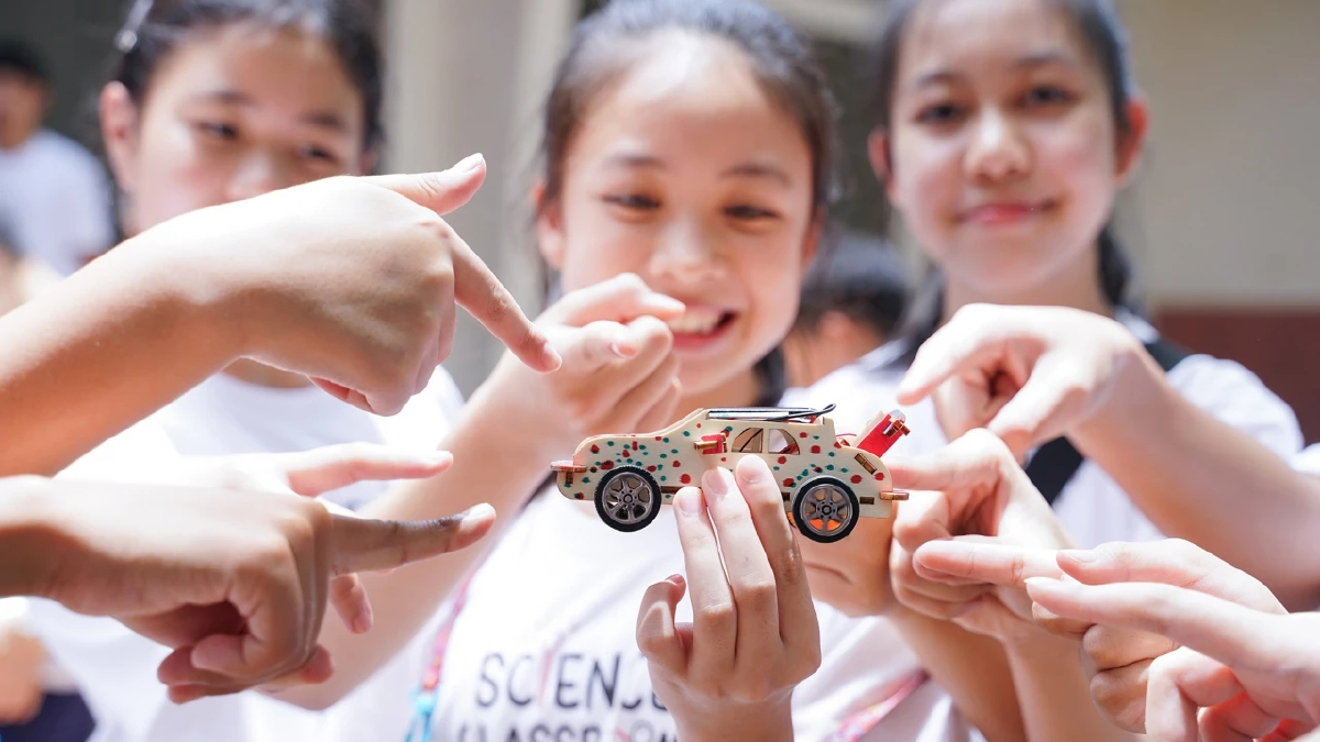 'ห้องเรียนวิทยาศาสตร์' ปีที่ 10 เสริมทักษะวิทยาศาสตร์ประยุกต์