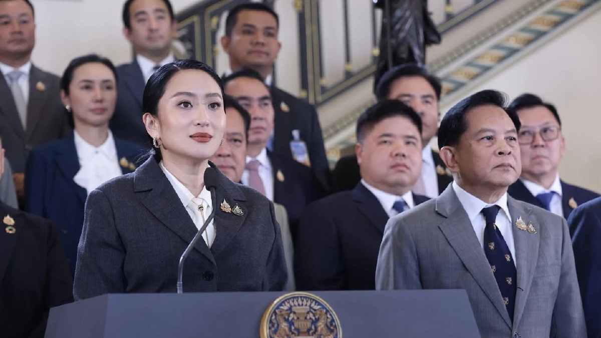 ‘แพทองธาร’ แถลง น้อมรับคำตัดสิน ‘ศาล รธน.’ ชี้ การเมืองเปลี่ยนฉับพลัน