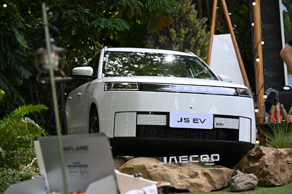 โอโมด้า แอนด์ เจคู่ เปิดศึก ส่ง JAECOO 5 EV ราคาพิเศษ เริ่ม 549,000 บาท