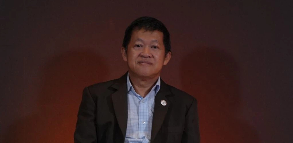 'คมสัน' เล่าบรรยากาศในศาล รธน. อ้าง 'อิ๊งค์' สะอื้น-ตอบข้อ กม.พลาด