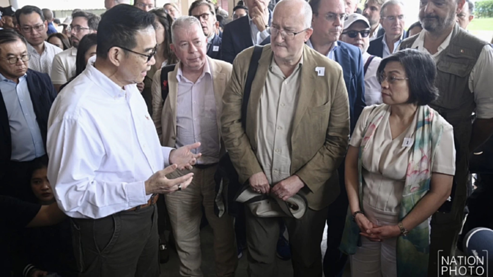 ‘รัฐบาล’ เผย ทำสำเร็จ พาทูตดูของจริง ทุ่นระเบิดกัมพูชา เล่นงานไทย