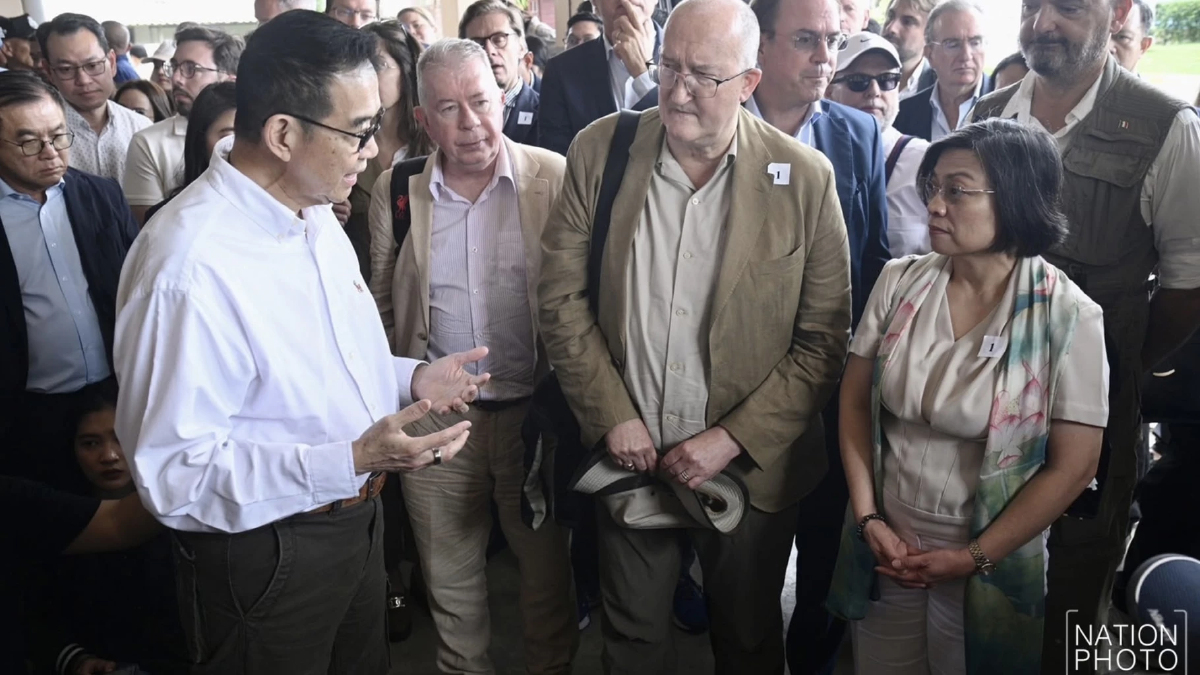 ‘รัฐบาล’ เผย ทำสำเร็จ พาทูตดูของจริง ทุ่นระเบิดกัมพูชา เล่นงานไทย