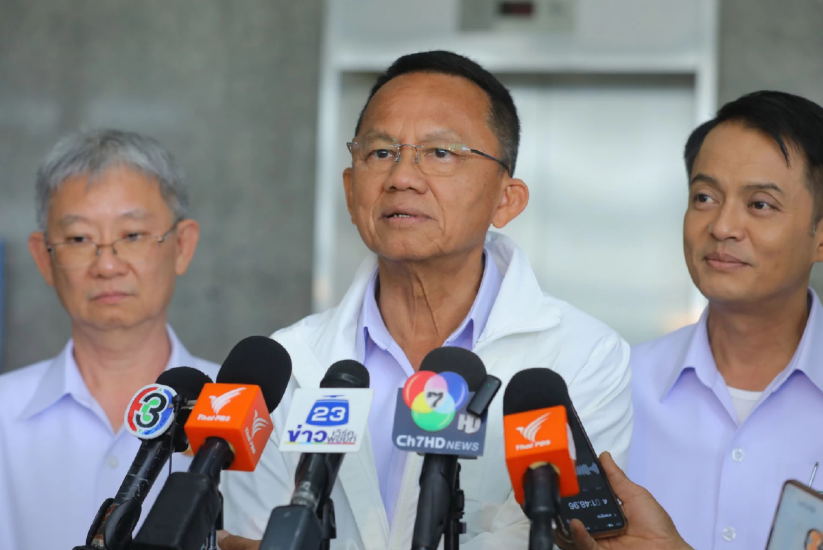 'สมศักดิ์' เผย “นายกฯ” ไม่ลาออก- ตั้งอธิบดีสธ.ไม่รีบ ยังอยู่ในรัฐบาล