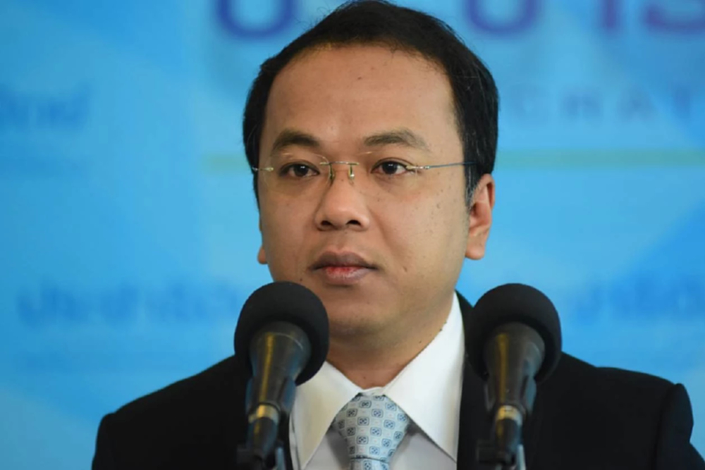 'ราเมศ' ชี้ 'ภูมิธรรม' ยุบสภาไม่ได้ สยบข่าว 4 สส. กลุ่มชวน หนุน อนุทิน
