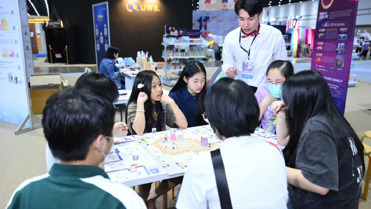 'สุดาวรรณ' นำทีมถวายพระพร 'พระพันปีหลวง' พร้อมดัน 'อว.แฟร์2025'