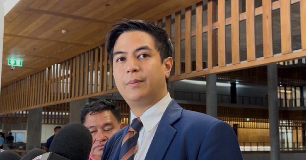 'ปชน.' ซัด 'รัฐบาล' ไม่รอบคอบดันร่างกม. ทำรถไฟฟ้า20บาทตลอดสาย